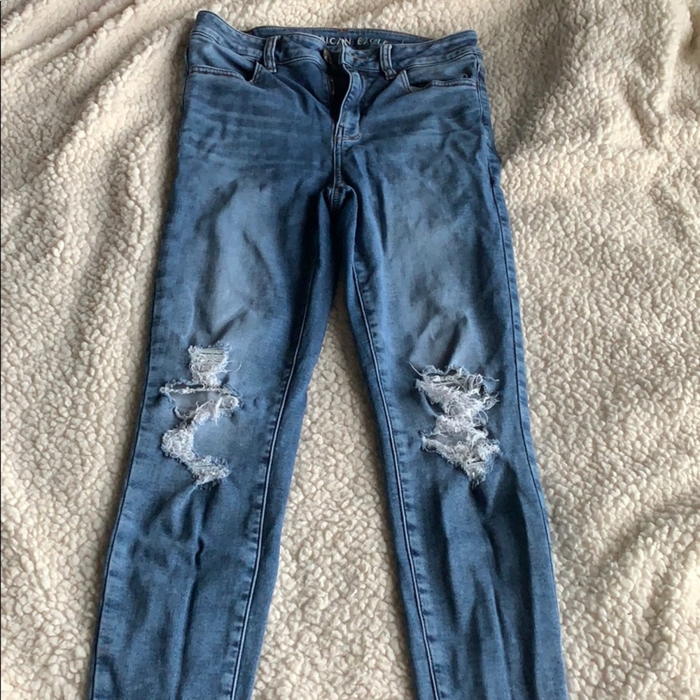 American eagle jeans with holes on the knees